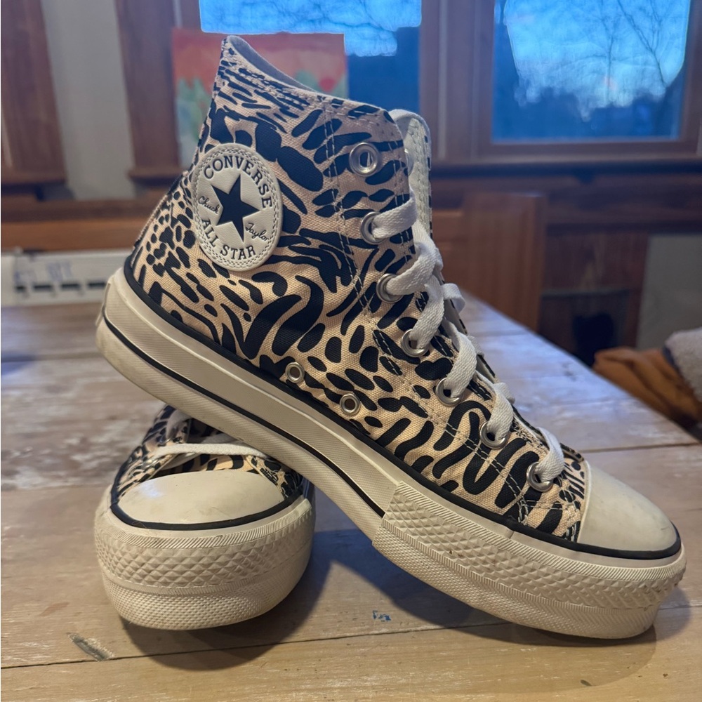 Peach leopard print platform converse
